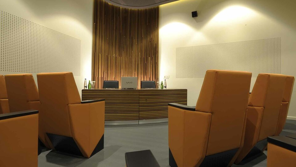 Pomegranate Wellness Spa 22