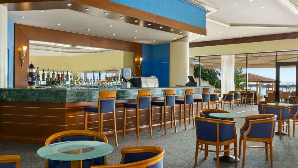 Ramada Plaza Thraki 6