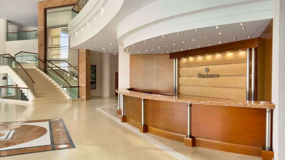 Ramada Plaza Thraki 13