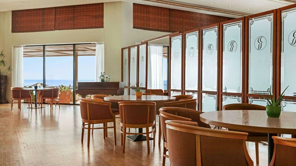 Ramada Plaza Thraki 7