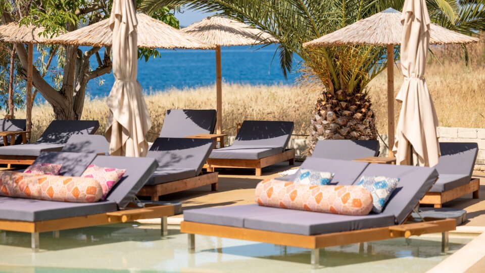 Plataria Seaside Resort 45