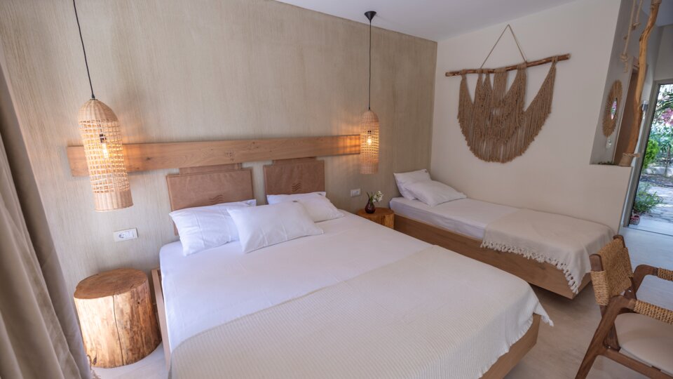Plataria Seaside Resort 33