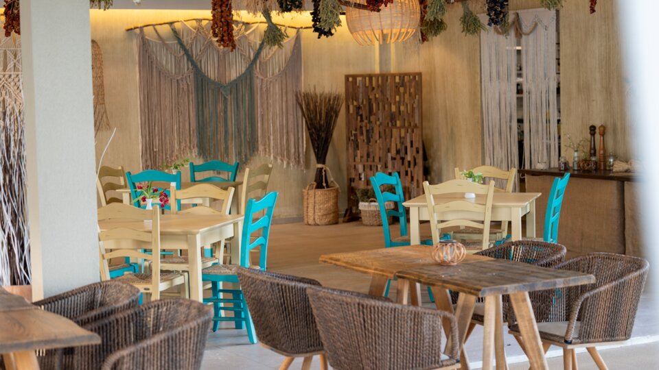 Plataria Seaside Resort 73
