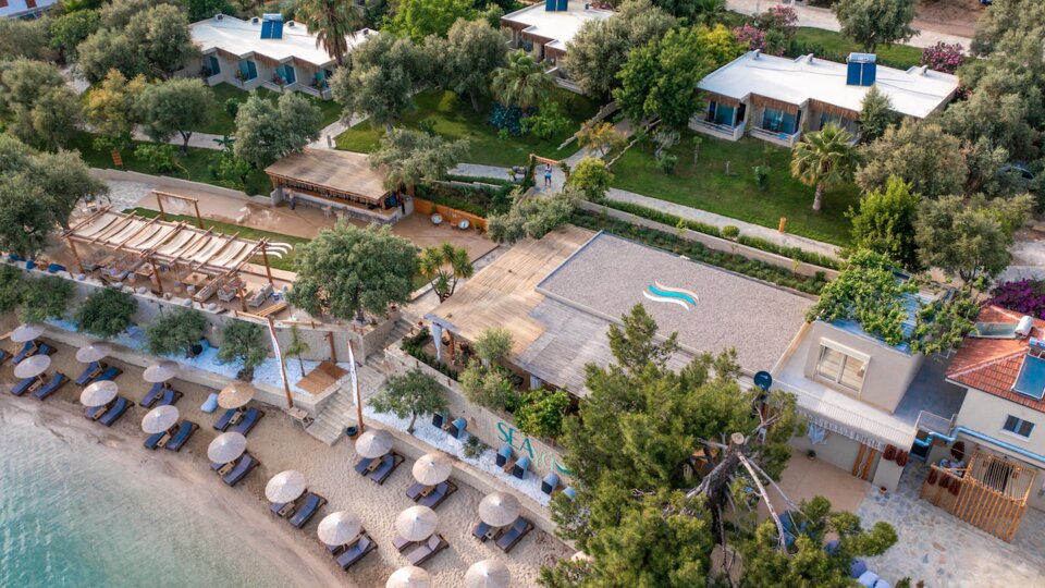 Plataria Seaside Resort 87