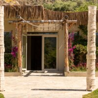 Plataria Seaside Resort 4