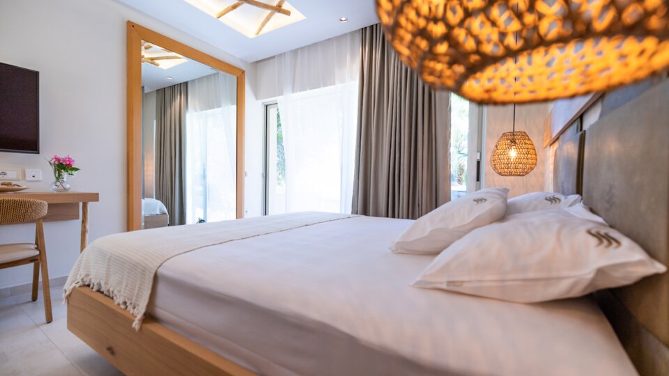 Plataria Seaside Resort 25