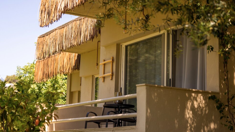Plataria Seaside Resort 12