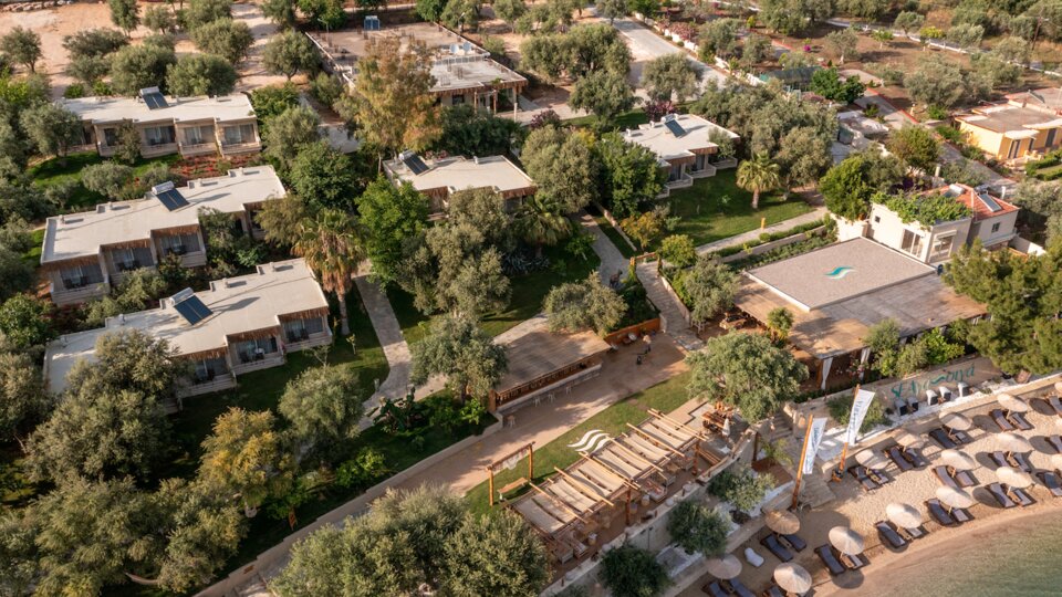 Plataria Seaside Resort 80