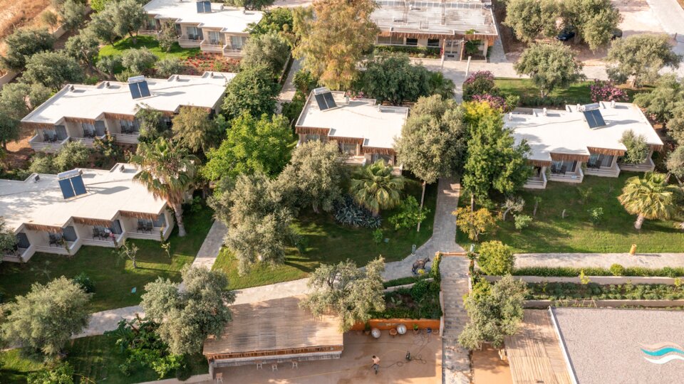 Plataria Seaside Resort 79